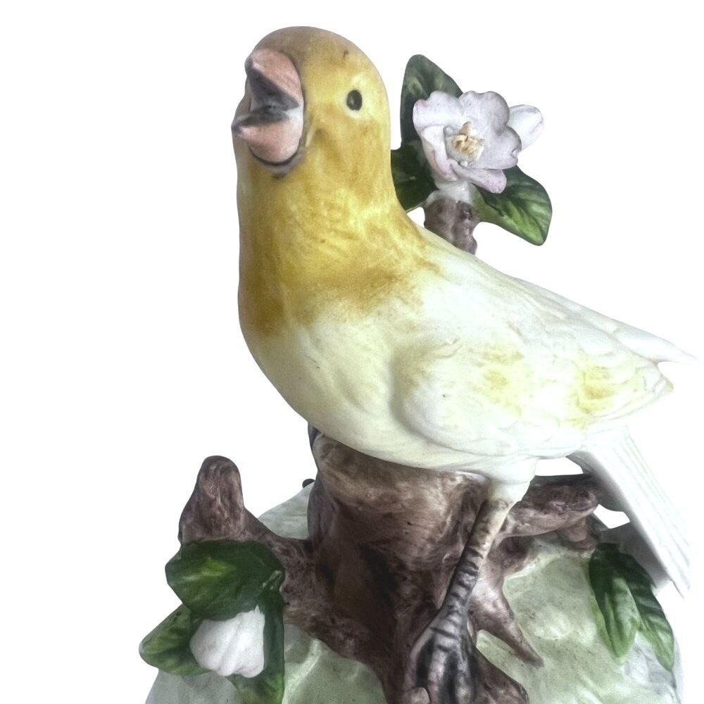 Vtg Yellow Finch Canary Bird Musical Figurine Somewhere My Love Magnolia Floral